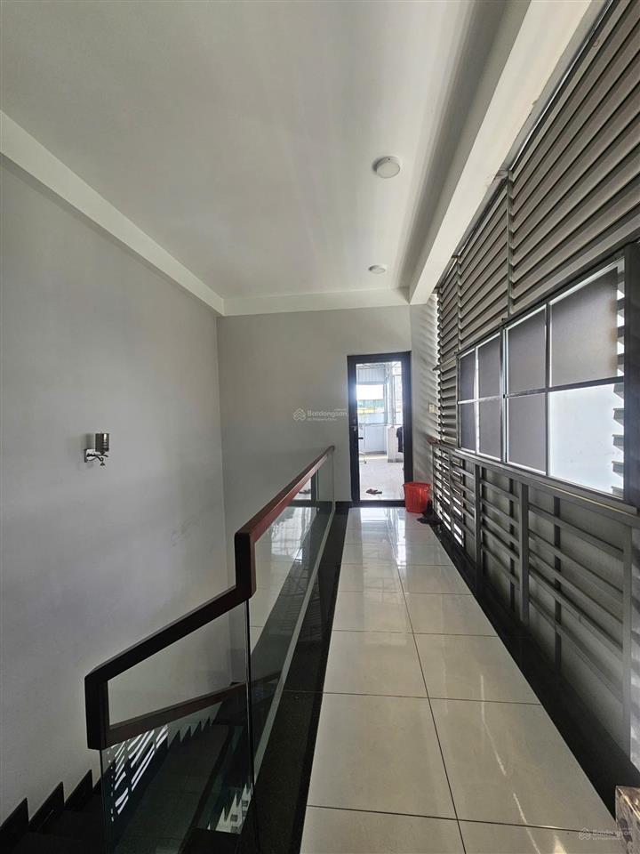 Chính chủ bán nhà mt lũy bán bích, 5 tầng, 145m2, chỉ hơn 25 tỷ tl, kinh doanh sầm uất.