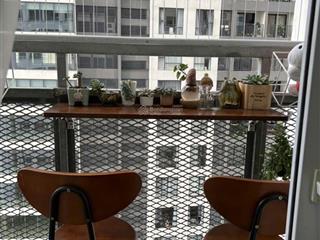 Cần sang hđ thuê giá 13,5 tr 2pn 2wc 70m2 đầy đủ cc riverside 90 nguyễn hữu cảnh. 0902 257 ***