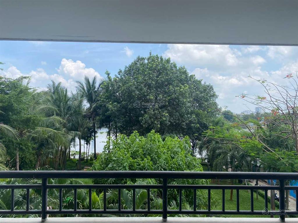 Bán căn hộ tại 4s riverside bình triệu đường 17, giá 5 tỷ. 2pn 2wc 90 m2 view đường 0902 509 ***