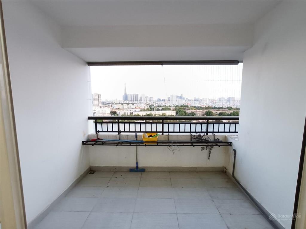 Bán căn hộ tại 4s riverside bình triệu đường 17, giá 5 tỷ. 2pn 2wc 90 m2 view đường 0902 509 ***