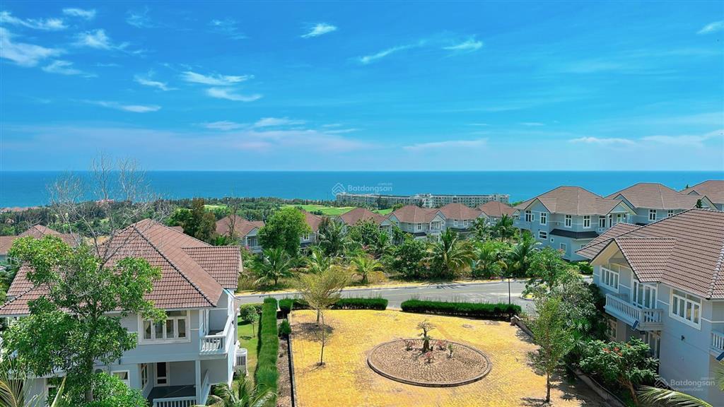 Cần bán căn biệt thự sealinks city view biển và view sân golf rất đẹp trung tâm vị trí số 1