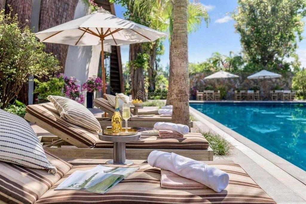 Tôi cần tiền, cần bán lại căn nhà phố 2 mặt tiền eco village sg river giá 7 tỷ 5