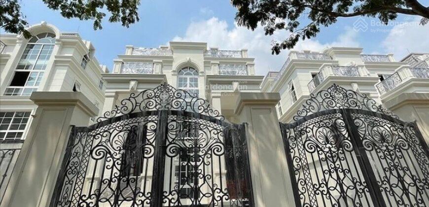 Chính chủ cần bán lại 2 căn biệt thự kingcrown thảo điền, quận 2, giá tốt