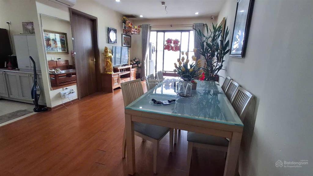 Chính chủ cần tiền bán rẻ căn chung cư gelexia giá 4,8 tỷ, 81m2, 2pn, 2vs