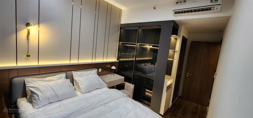 The privia kđ chủ kẹt vốn bán gấp 1pn/51m2 giá 3,4tỷ và 68m2/2pn giá 4,150 tỷ bao sổ, còn t/lượng.