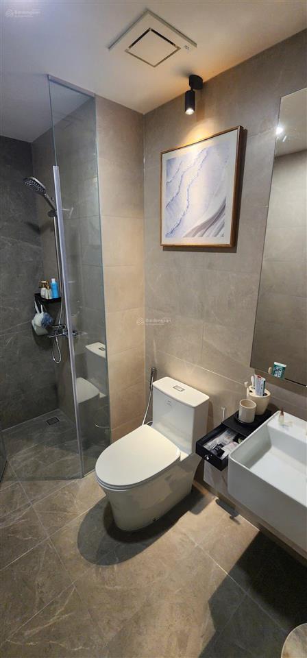 The privia kđ chủ kẹt vốn bán gấp 1pn/51m2 giá 3,4tỷ và 68m2/2pn giá 4,150 tỷ bao sổ, còn t/lượng.