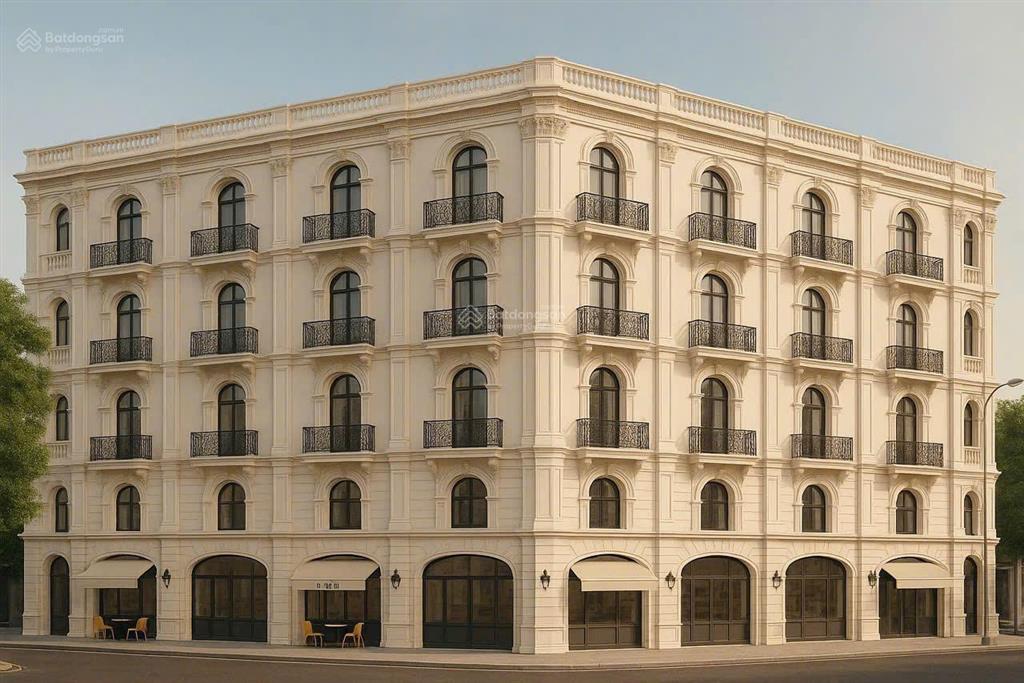 Giá đầu tư. mặt tiền ngay phan văn hớn, quận 12. dt 4748m2  6 tầng  cho thuê 1.1 tỷ/tháng