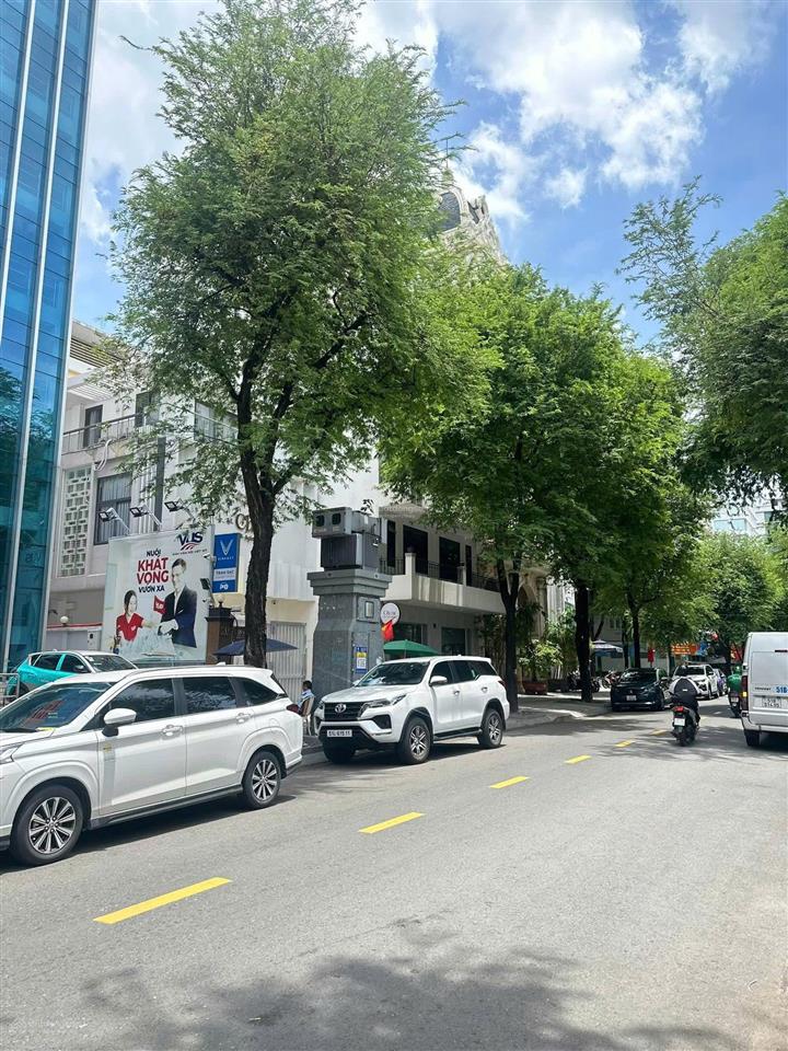 Bán nhà mặt tiền nguyễn hữu cầu, quận 1  dt 7x35m  2 tầng,hđt 150 triệu/tháng  giá bán 80 tỷ