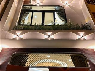 Mặt tiền cư xá đô thành  sd 120m2  sổ vuông a4  4 tầng btct  giá 9 tỷ nhỉnh
