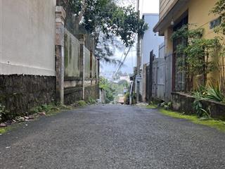 Quảng trường 28/3  nguyễn công trứ, phường 2, bảo lộc  đất lớn 1,500m2