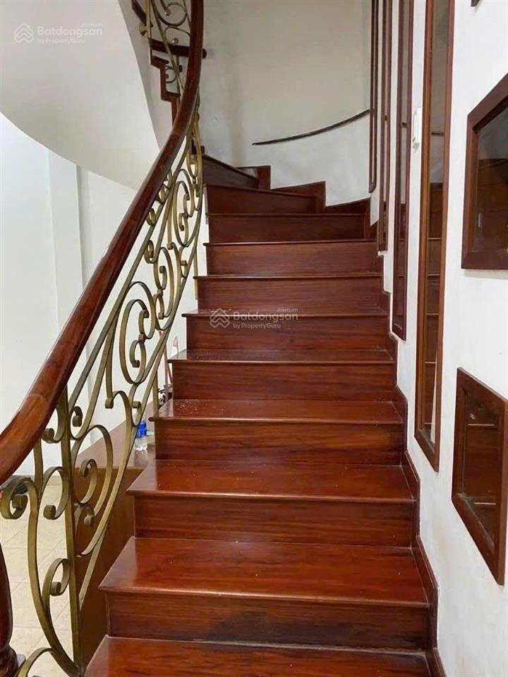 Bán vila gần đường nguyễn bỉnh khiêm q1 dt ngang 8m dttt 118m1 giá 32 tỷ