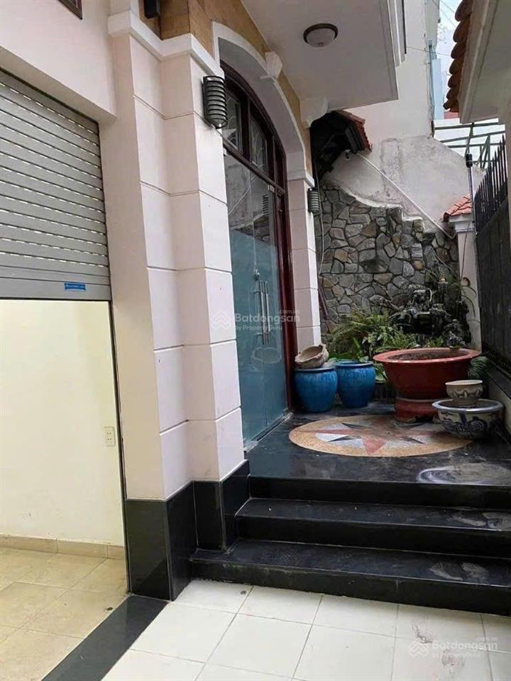 Bán vila gần đường nguyễn bỉnh khiêm q1 dt ngang 8m dttt 118m1 giá 32 tỷ