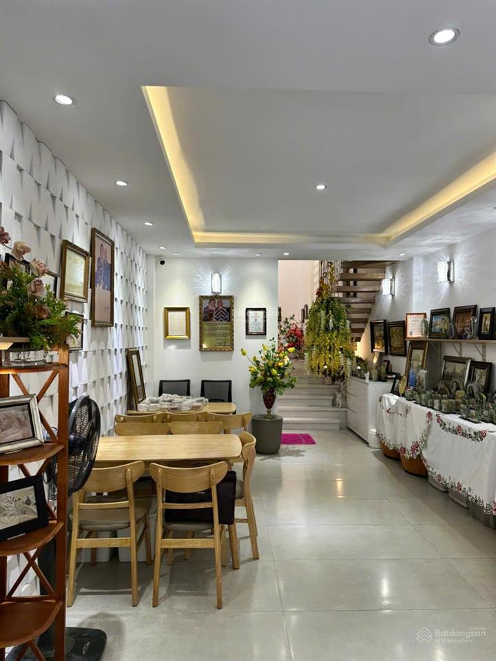 Bán nhà mặt tiền đường nguyễn gia trí, phường 25, quận bình thạnh, 3 lầu. 58 tỷ