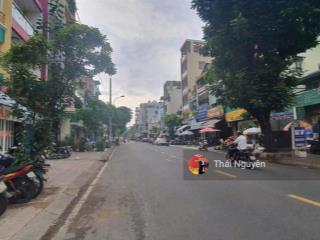 Mặt tiền trần nhân tôn  diện tích  4 x 18m công nhận 72m2  giá chỉ 19.5 tỷ