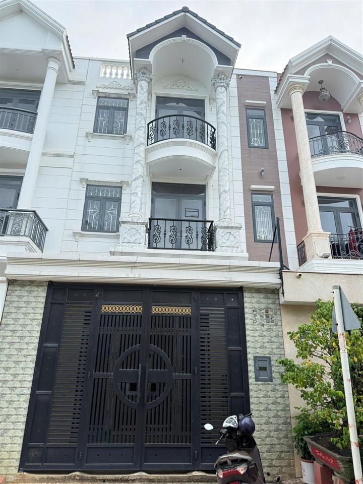 Chính chủ bán nhà 4 tầng khu đồng bộ centana trường lưu p long trường tp thủ đức