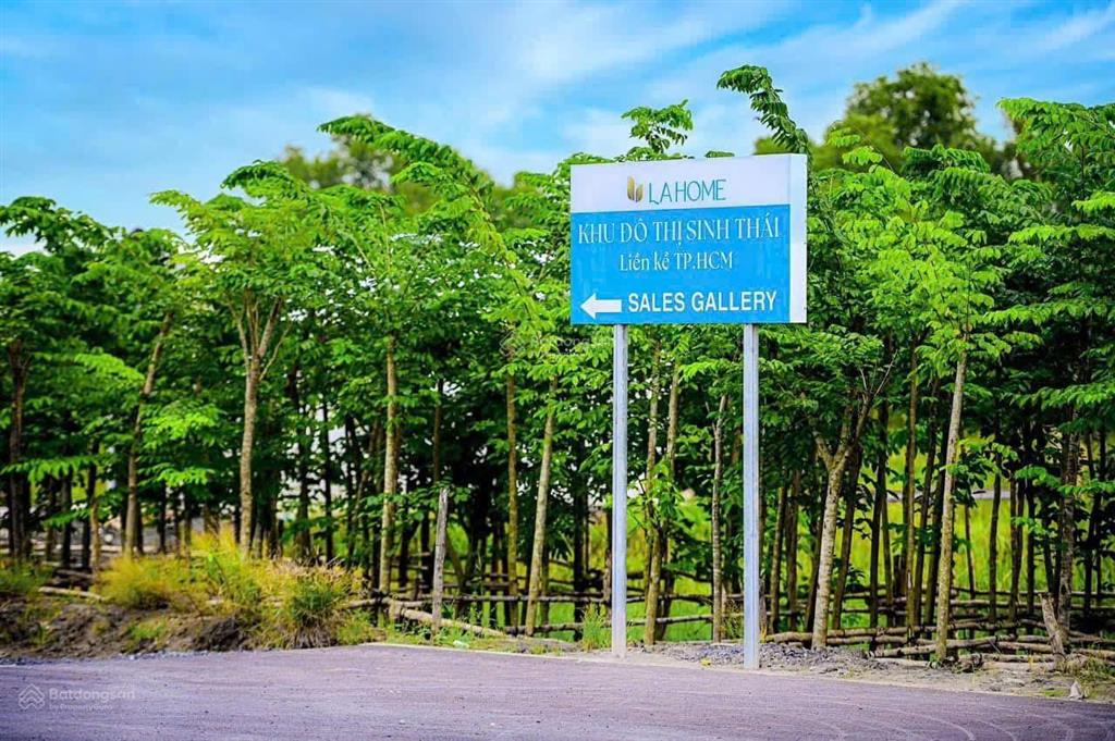 Tin chuẩn nhà phố la home 1 trệt 2 lầu giá 3.950 tỷ/căn, thanh toán trước 660 triệu trong 2 năm