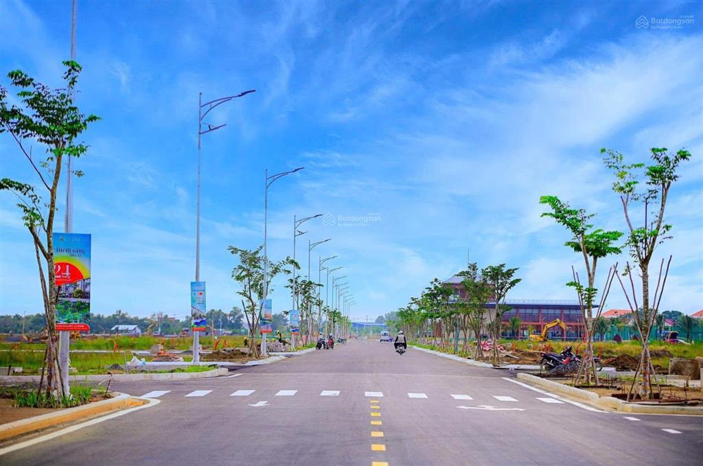 Tin chuẩn nhà phố la home 1 trệt 2 lầu giá 3.950 tỷ/căn, thanh toán trước 660 triệu trong 2 năm