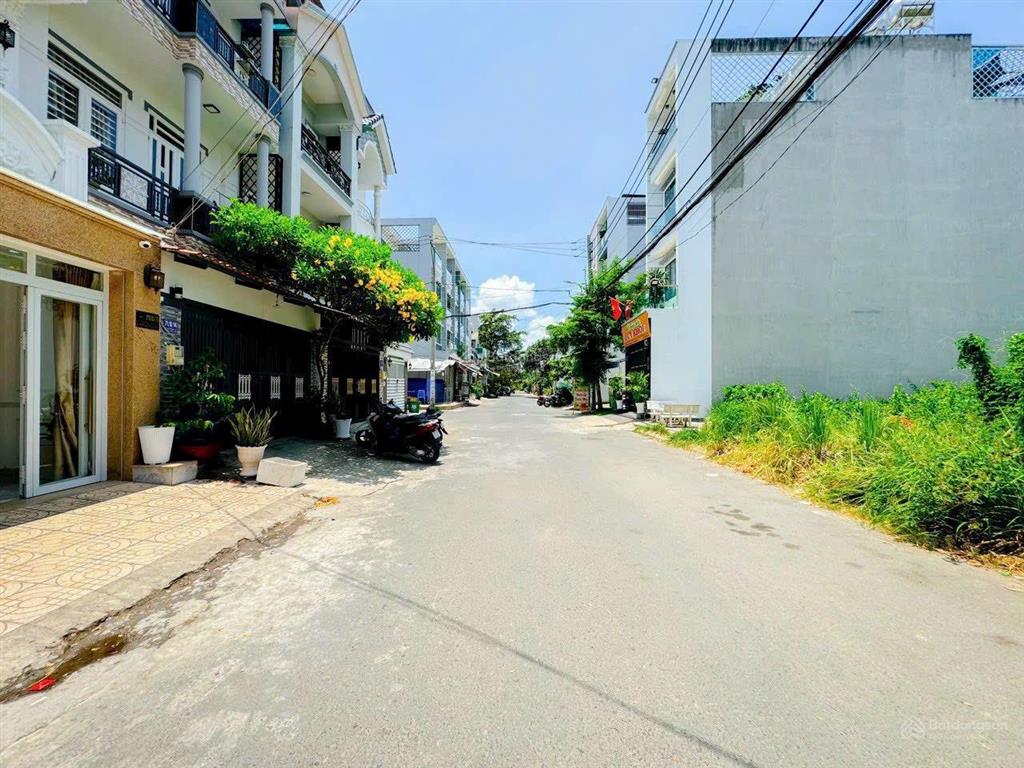 Bán nhà góc 2mặt tiền kinh doanh đường 10m kdc sài gòn mới, huỳnh tấn phát cách phú mỹ hưng 10phút