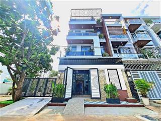 Biệt thự góc vườn 2 mặt tiền đường 10m thị trấn nhà bè cách quận 7 2,5km giá 10tỷ500.  0909 519 ***