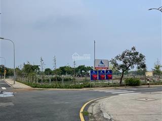 Bán biệt thự view sông 2 mặt tiền valencia kdc tân cảng,dt 108m2 giá rẻ chỉ 7tỷ600. 0909 519 ***