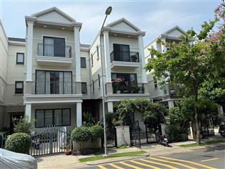 Bán biệt thự liền kế ở dự án nine south dt 122m2 giá rẻ full nội thất giá chỉ 18tỷ300. 0909 519 ***