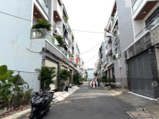 Bán đất tặng nhà cấp 4 sân vườn sổ hồng riêng kdc anh tuấn n8 dt 90,7m2 giá 5,39 tỷ.  0909 519 ***