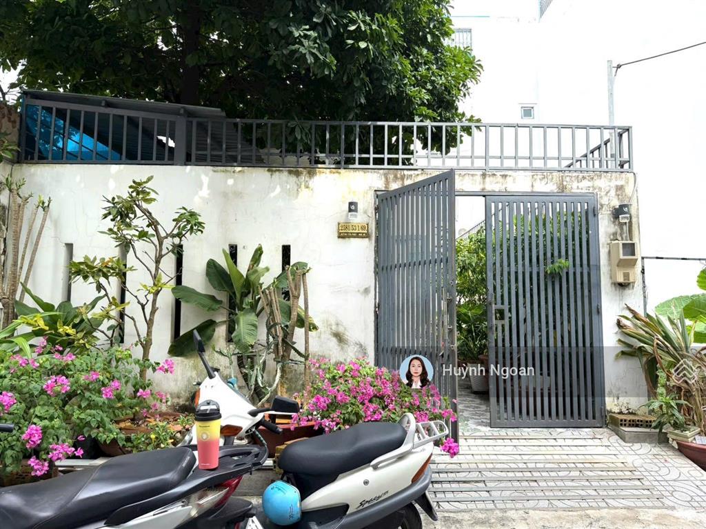 Bán nhà sân vườn sổ hồng riêng kdc anh tuấn green riverside dt 90,7m2 giá 5tỷ390triệu. 0909 519 ***