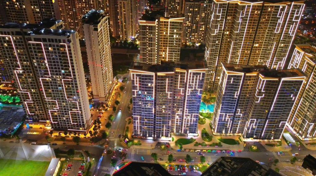 Glory heights kề vincom giá 2pn 67m2 3,1 tỷ