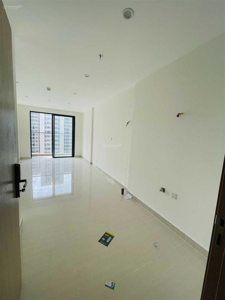 Giỏ cực tốt origami 2pn, 2.95 tỷ có sổ, view nội khu thoáng mát , trực diện hồ bơi