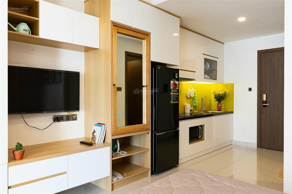 Officetel tại saigon royal cần cho thuê  giá 14 tr  full nội thất.  dung xem nhà