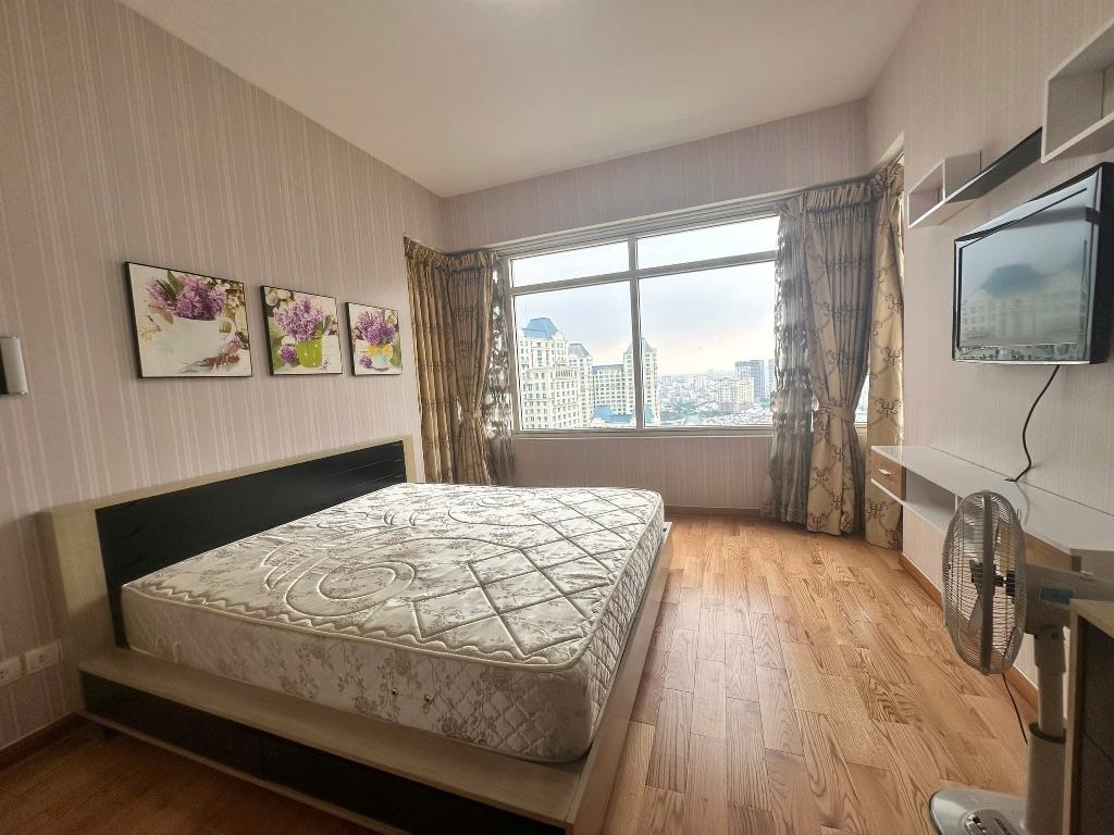 Cho thuê 2 phòng ngủ, lầu cao view sông tuyệt đẹp, nội thất cao cấp giá 20 triệu/tháng