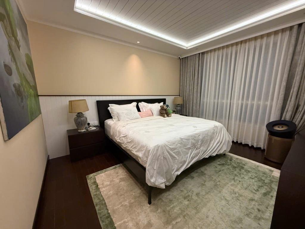 Bán căn hộ 3 phòng ngủ, thiết kế tinh tế, nội thất cao cấp mới hoàn toàn giá 19 tỷ/căn