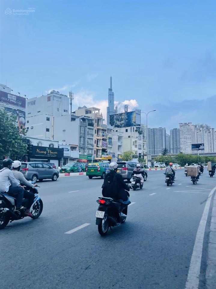 Bán nhà mặt tiền đường nguyễn hữu cảnh 4x13m kết cấu 5 tầng, có thang máy, giá chỉ 22 tỷ