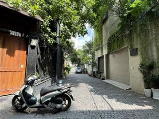 Bán nhà đường ung văn khiêm, dt 15x22m, giá chưa tới 90 triệu/m2