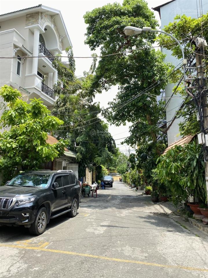 Bán nhà đường hồ biểu chánh ,quận phú nhuận,dt 9,5x21m