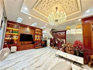 Cực hiếm! nhà ngang khủng 8,88m dt 157m2  3 tầng ngay bình thọ có sân ô tô tk cổ điển giá 17 tỷ