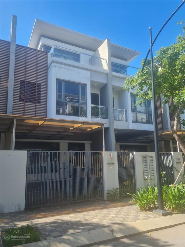 Biệt thự vườn khu compound phố đông. giá 11.5 tỷ.  0902 746 ***