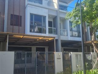 Biệt thự vườn khu compound phố đông. giá 11.5 tỷ.  0902 746 ***