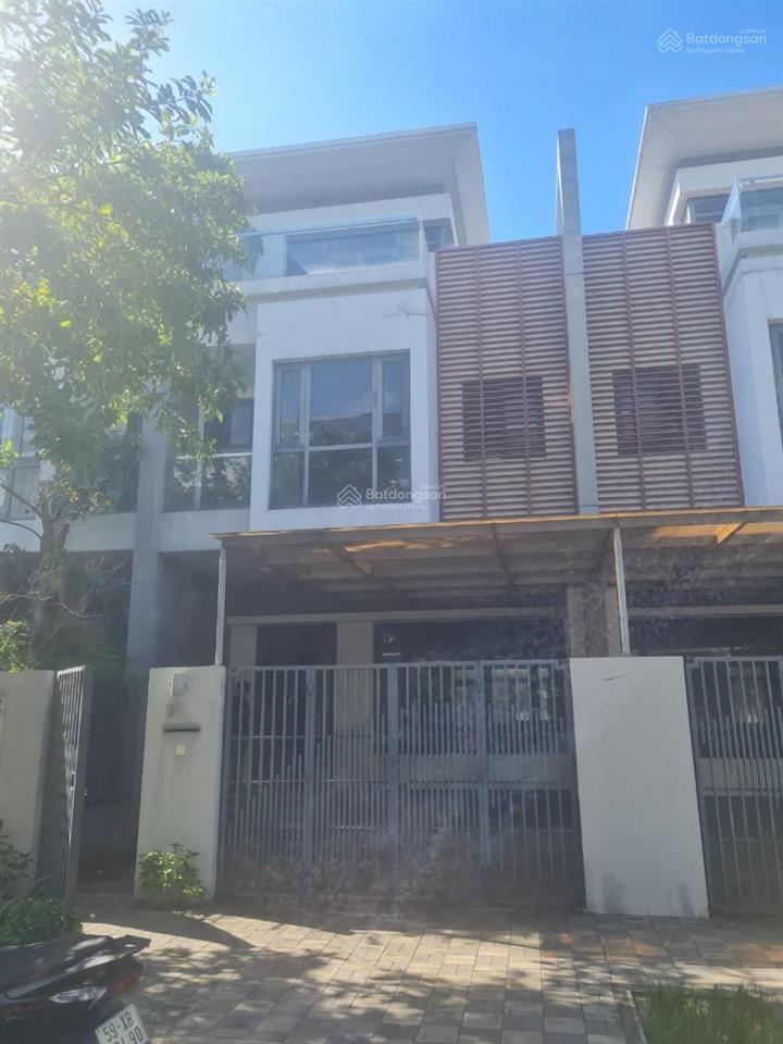 Biệt thự vườn khu compound phố đông. giá 11.5 tỷ.  0902 746 ***