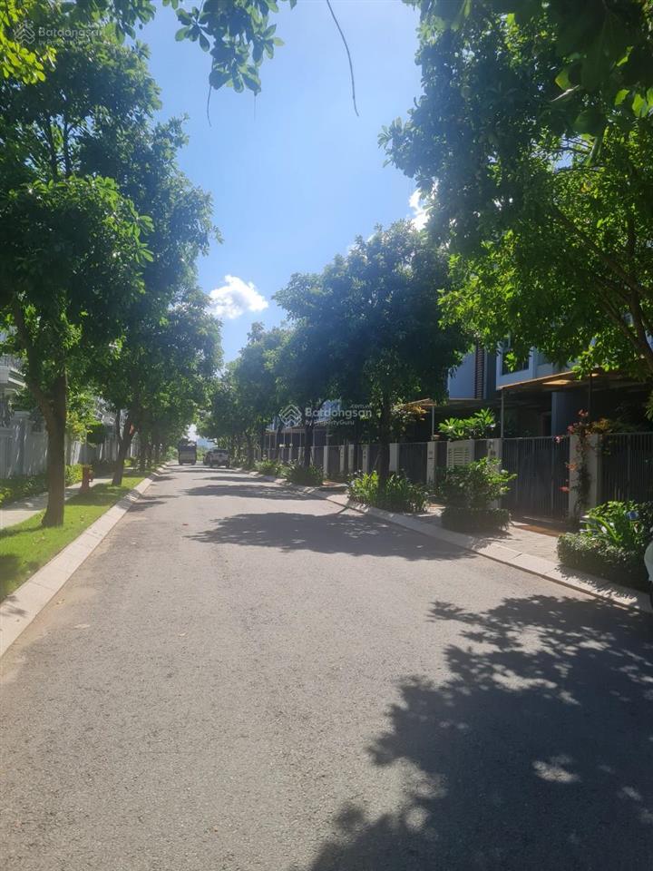 Biệt thự vườn khu compound phố đông. giá 11.5 tỷ.  0902 746 ***