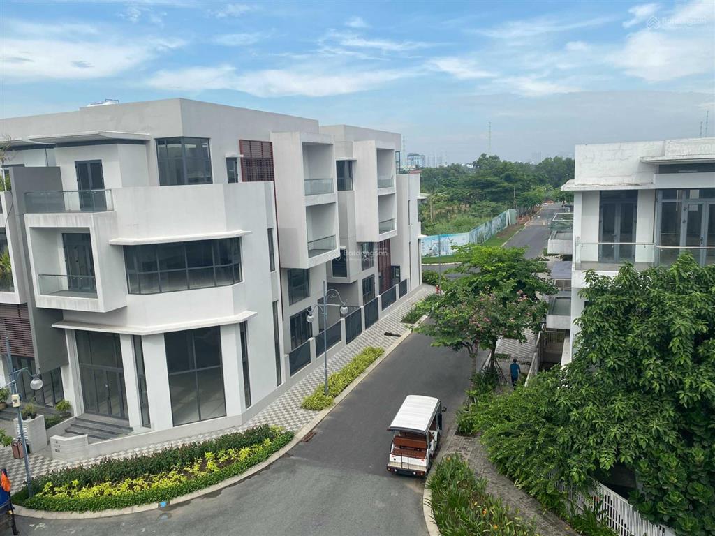 Nhà phố 4 tầng khu compound phố đông village. dt 5x20. đã có sổ, chỉ 10.7 tỷ  0902.746,319