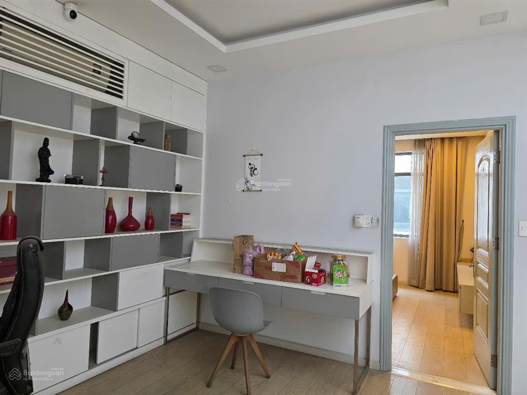 Biệt thự full nội thất, dt 120m2, chỉ 13 tỷ.  0902 746 ***