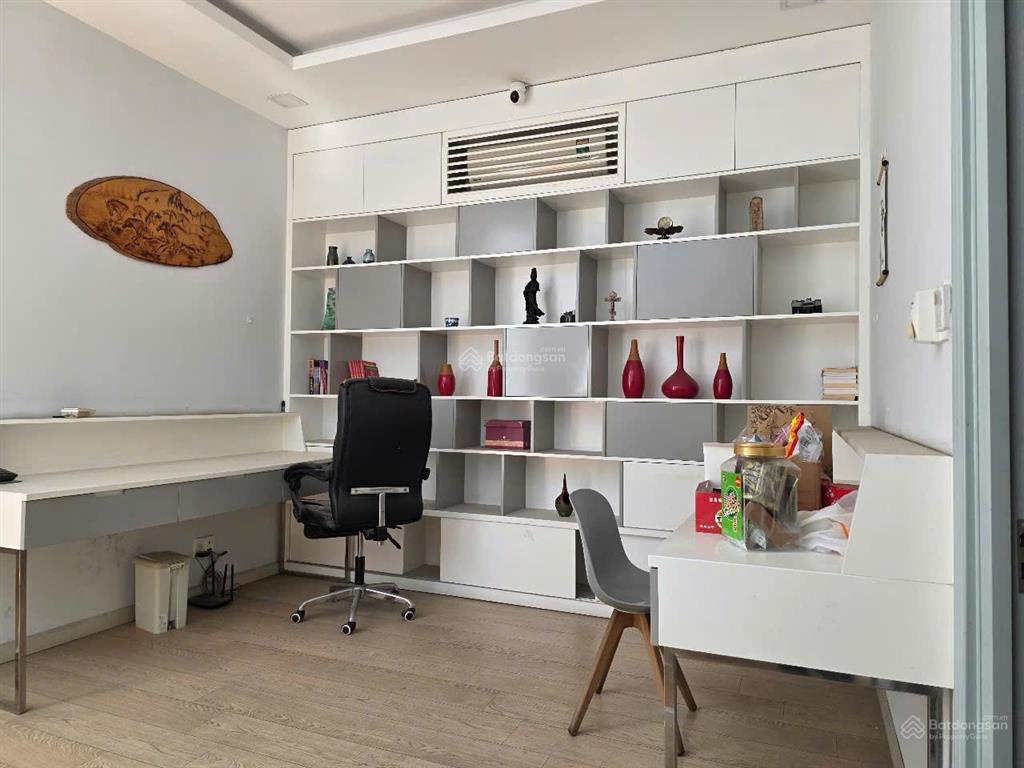 Biệt thự full nội thất, dt 120m2, chỉ 13 tỷ.  0902 746 ***