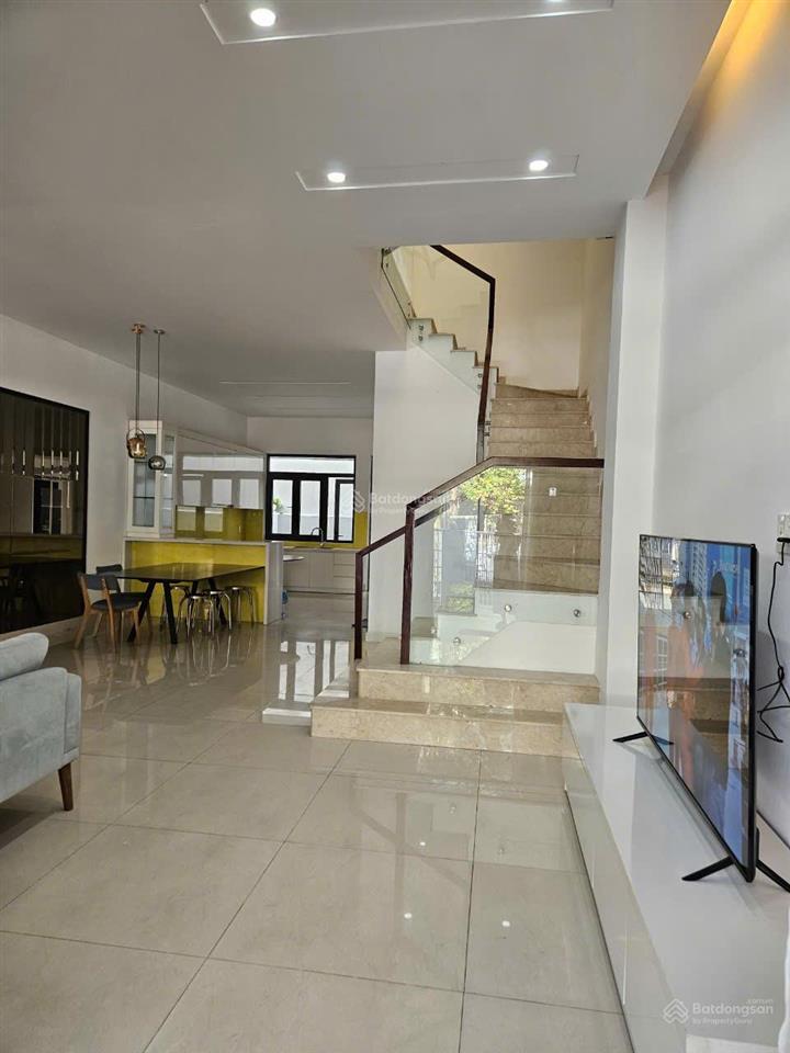 Biệt thự vườn khu compound phố đông, full nội thất cao cấp, chỉ 12,999 tỷ.  0902.746,319