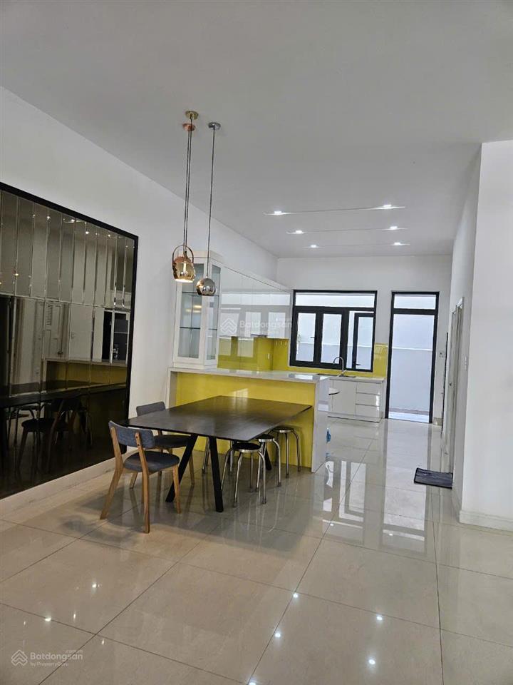 Biệt thự vườn khu compound phố đông, full nội thất cao cấp, chỉ 12,999 tỷ.  0902.746,319