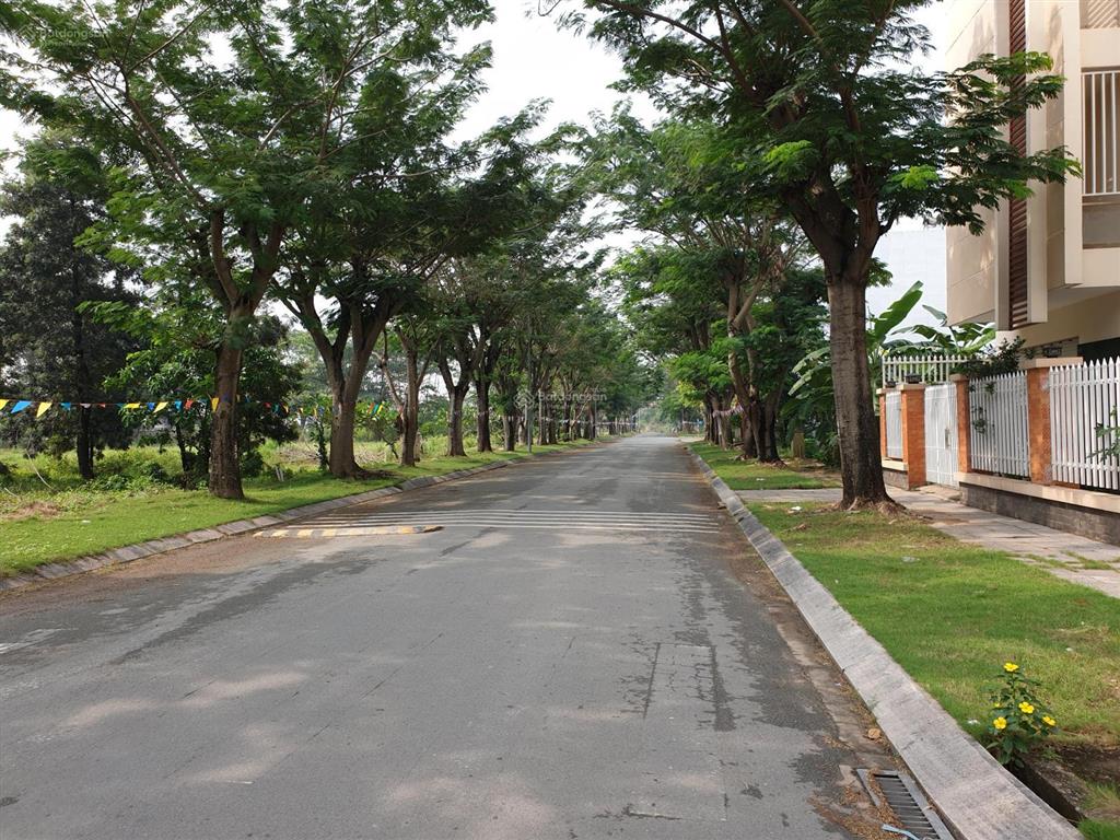 Đất mt trục chính khu bcr. dt 410m2, giá chỉ 37 tr/m2.  0902.746,319