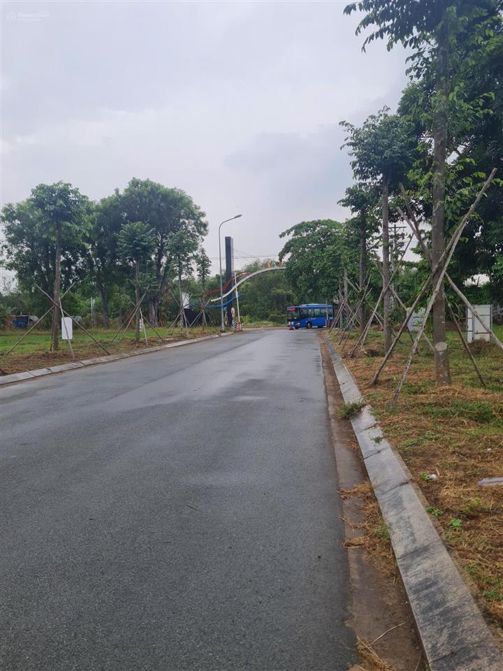 Lô 2 mặt trước sau, ngay rạch môn, vị trí hiếm. dt 286.4m2, giá 48 tr/m2.  0902 746 ***