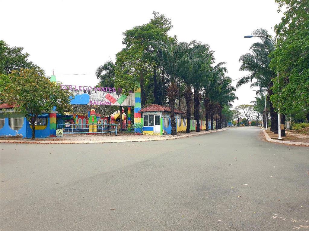 Lô mt trục chính. dt 410m2, nằm trong khu sinh thái tam đa  bcr, chỉ 37 tr/m2.  0902 746 ***