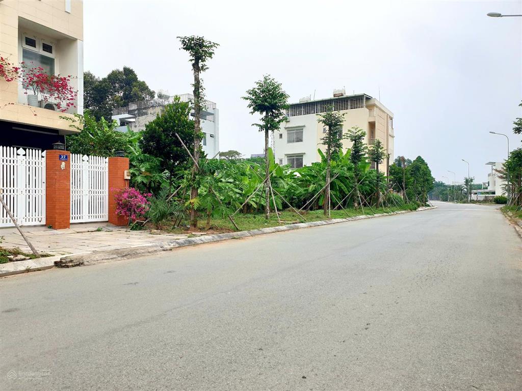 Lô mt trục chính. dt 410m2, nằm trong khu sinh thái tam đa  bcr, chỉ 37 tr/m2.  0902 746 ***