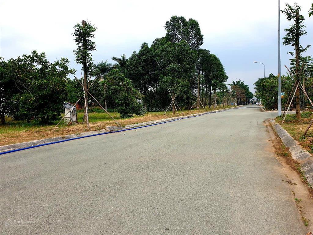 Đất sổ đỏ, xd tự do, khu tam đa  bcr. lô 2 mt trước sau. dt 6.5x18,6=122m2.  0902 746 ***